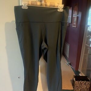 Athleta Forest green XL women’s  High-Waist Performance Leggings